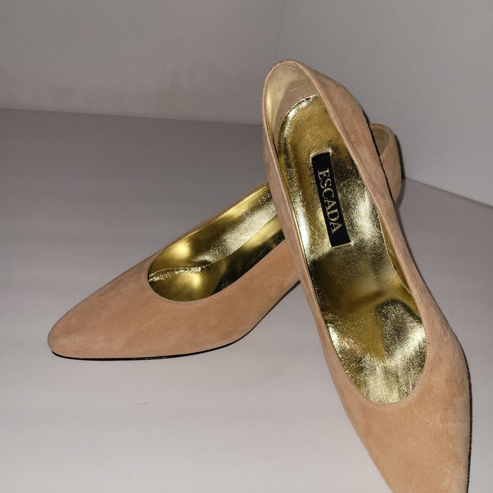 DESIGNER Escada Size 9B Rose Pink Suede Pump Heel vintage Italian